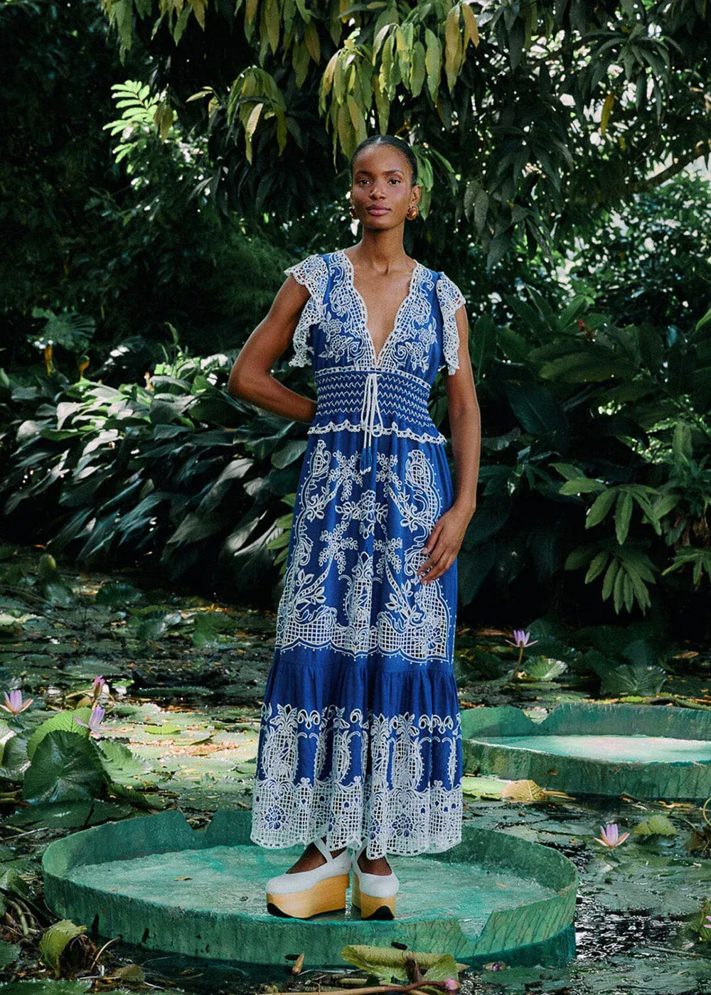 FARM RIO ROMANTIC RICHELIEU BLUE MAXI DRESS