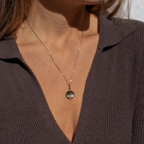 Thatch Birth Of Venus Necklace