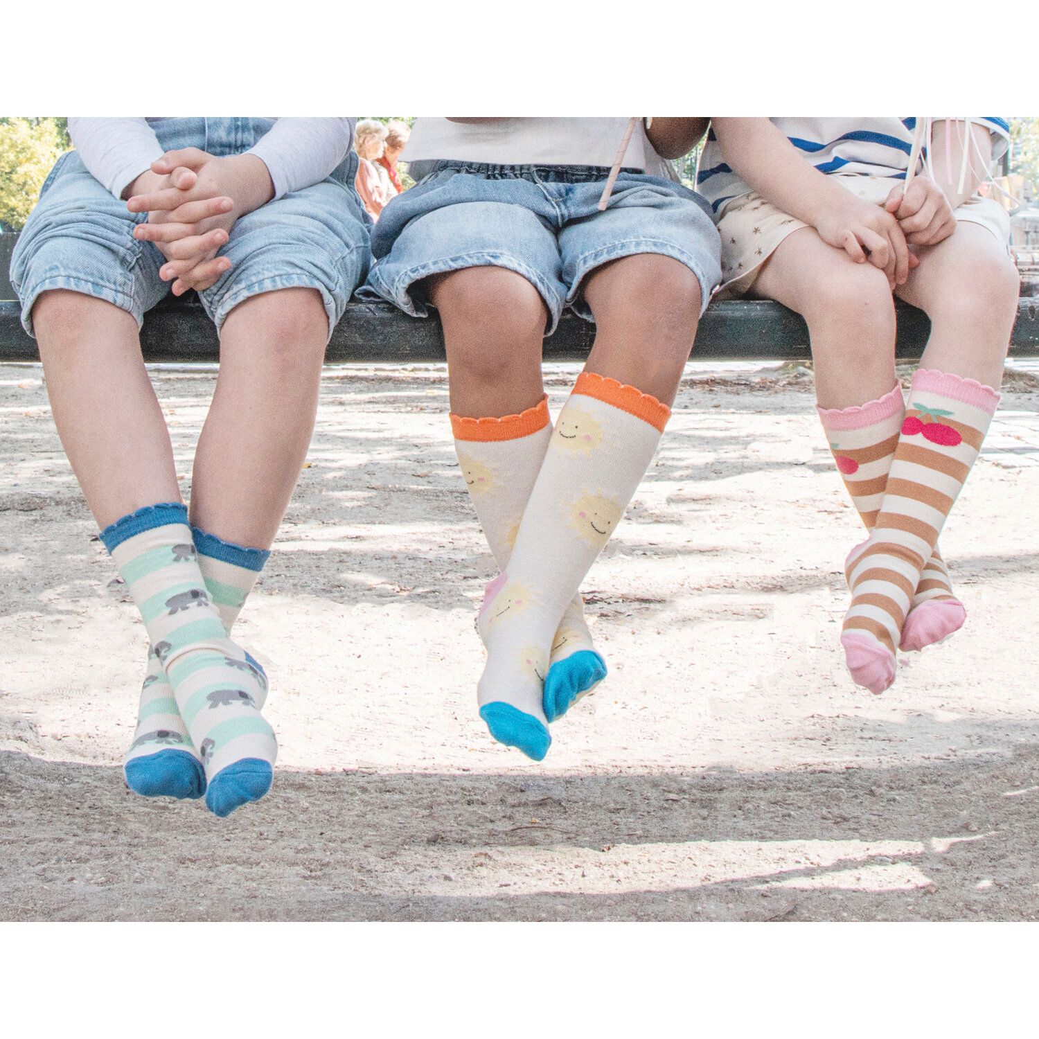 Rockahula Vintage Rainbow and Sun 2 Pack Socks 9-12 Jnr
