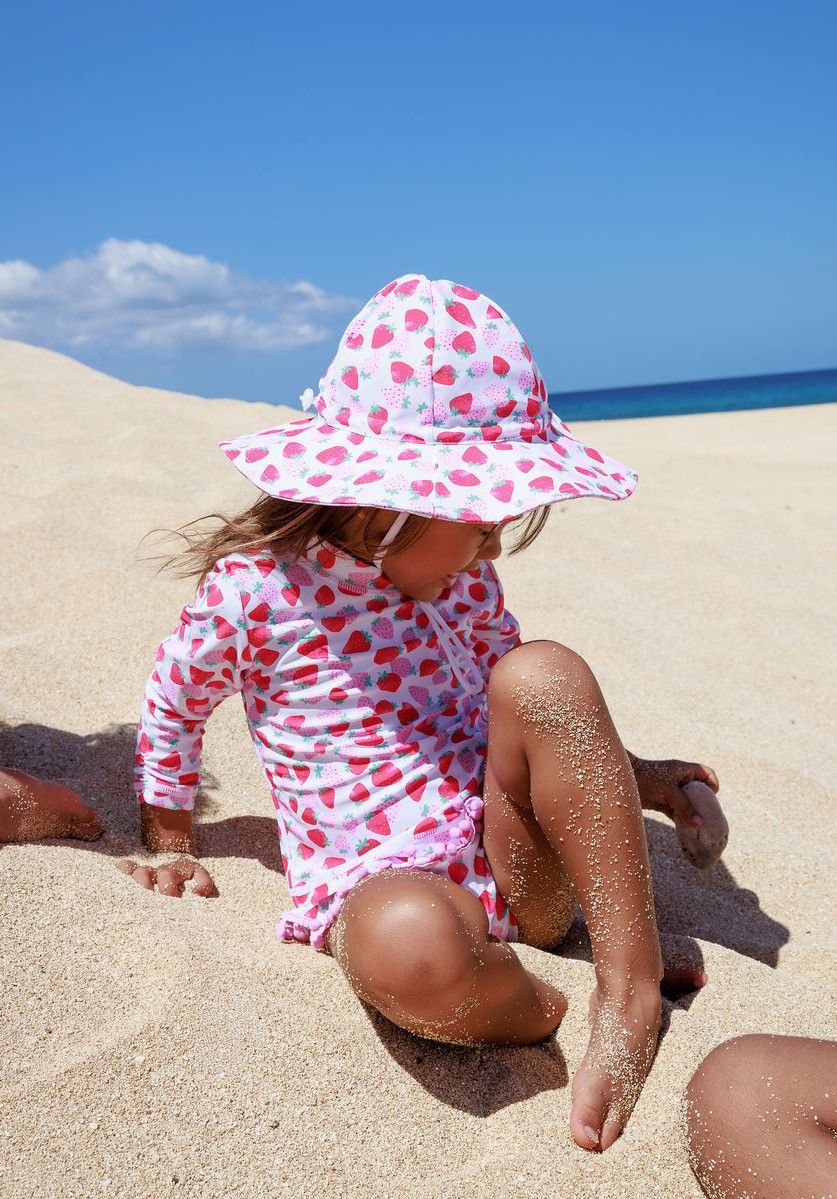 Feather 4 Arrow Poolside Swim Hat MULTI