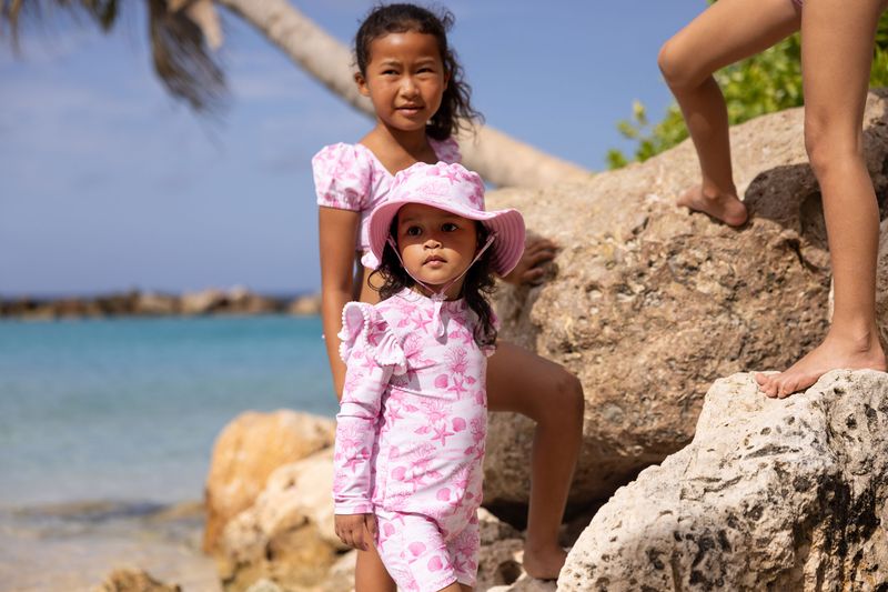 SNAPPER ROCK PINK LAGOON REVERSIBLE BUCKET HAT