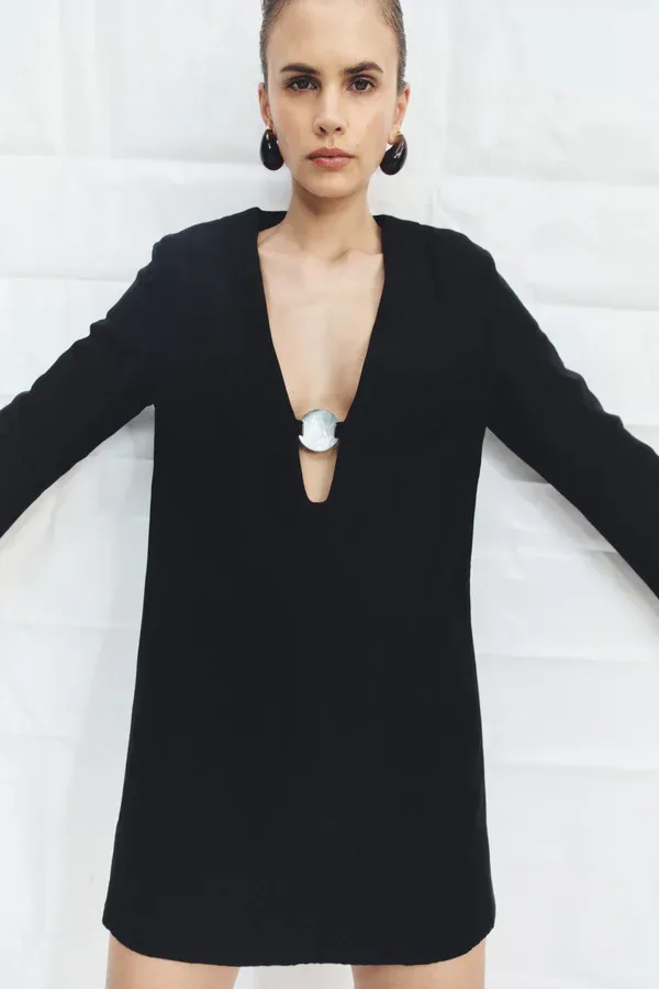 SHONA JOY PALOMA PLUNGED LONG SLEEVE MINI DRESS BLACK