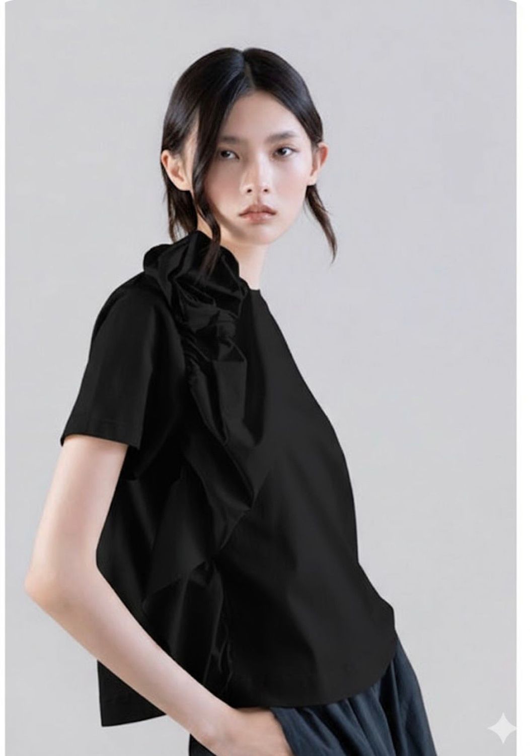 Psophia Flower Cotton Tee Black