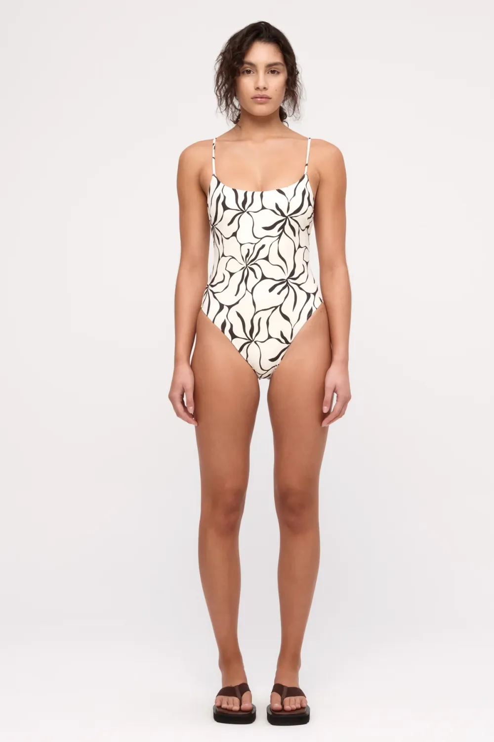 ZULU &amp; ZEPHYR REVERSIBLE ONE PIECE CREAM FLOWER