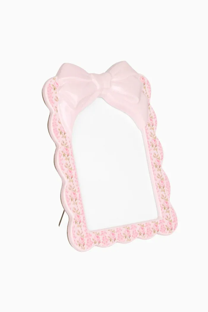 LOVE SHACK FANCY DECORATIVE BOW FRAME STRAWBERRY MACAROON