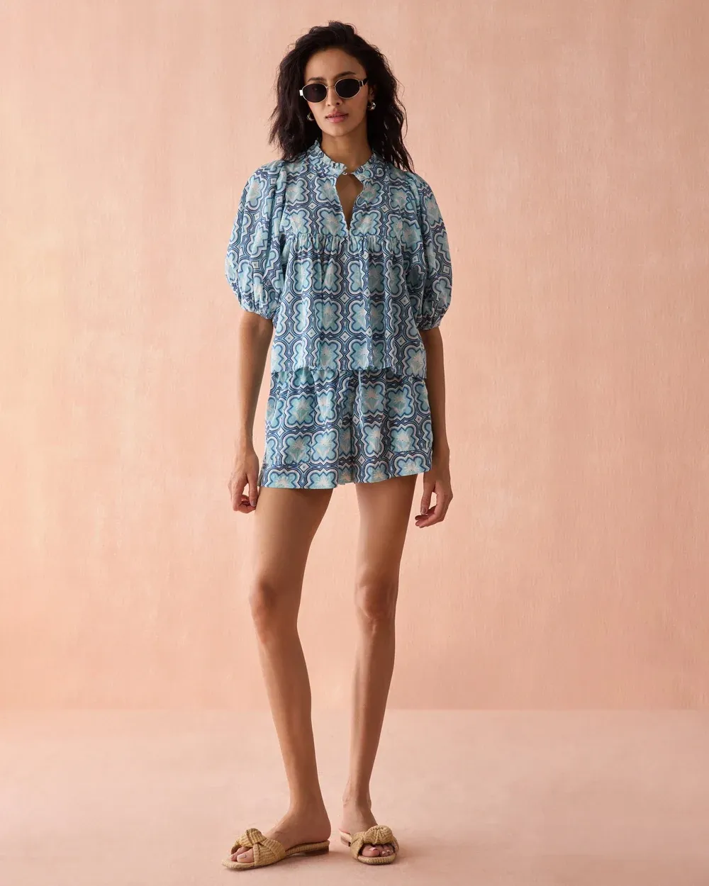 OMIKA ASHA SHORT LEENA SANTORINI