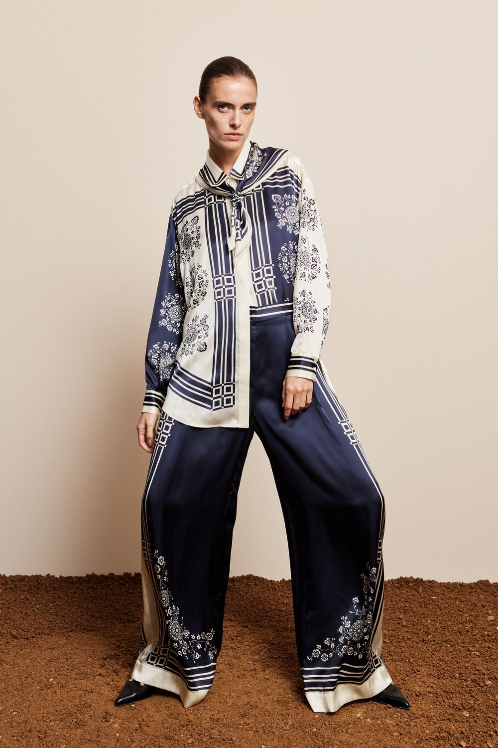 ALEMAIS BANDERRA SILK PANT