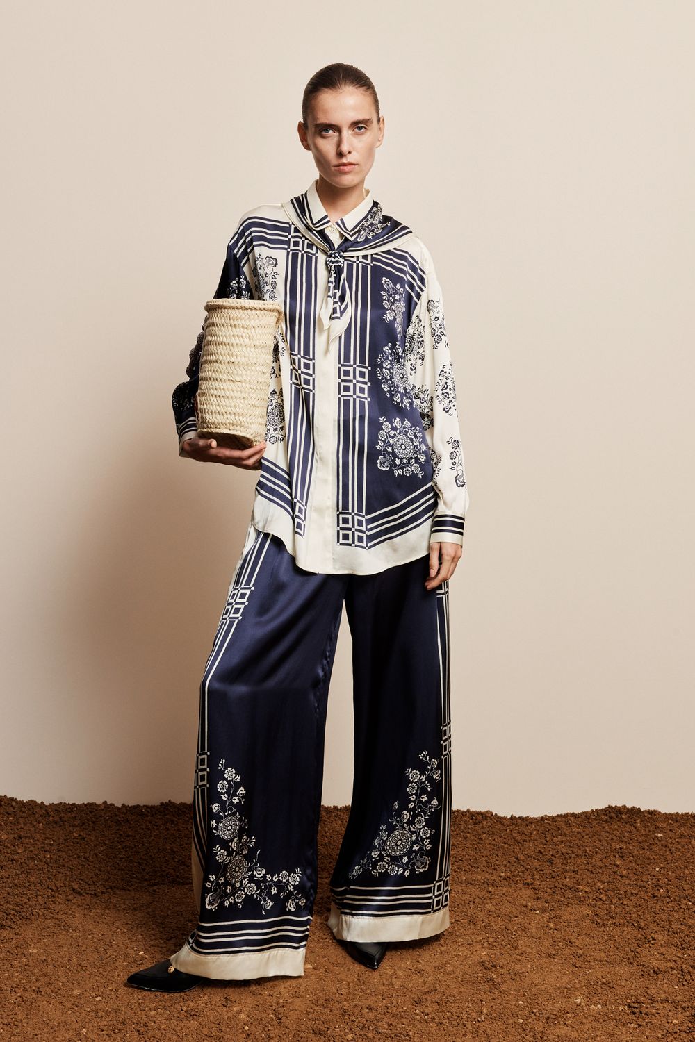 ALEMAIS BANDERRA SCARF SILK SHIRT