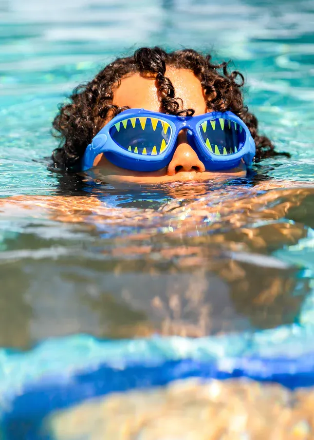 BLING 2.0 MEGAMOUTH SHARK SWIM GOGGLES- RIPTIDE/GREATBITE/SHARKTOOTH