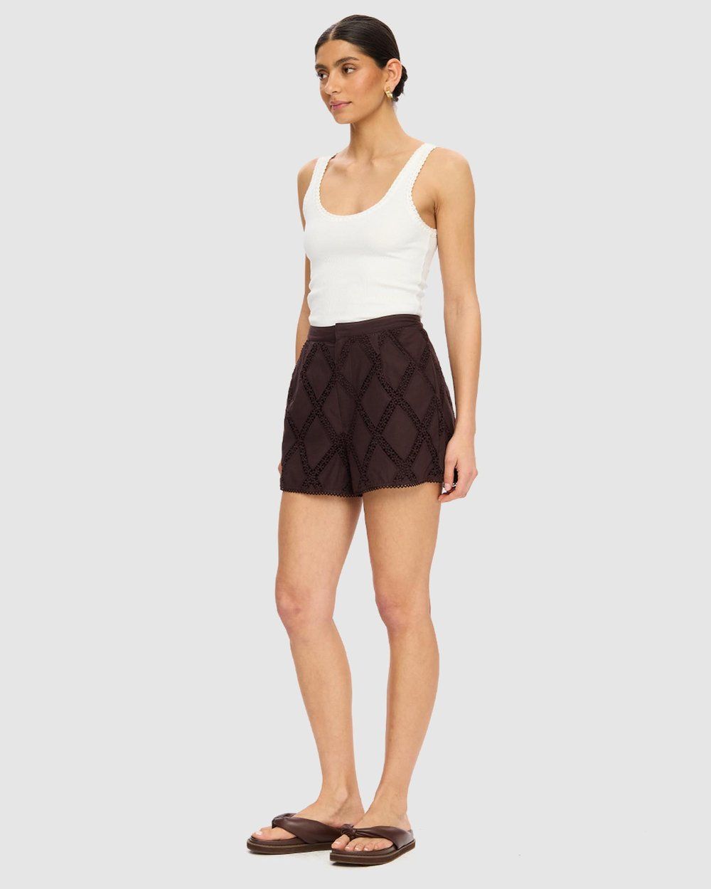 Kivari Izzy Short Chocolate