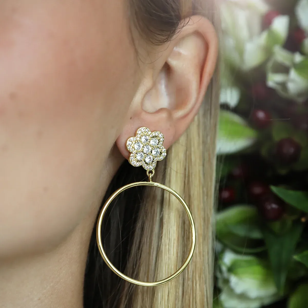 ASHA DELPHINE PAVE HOOP-YG- 14K