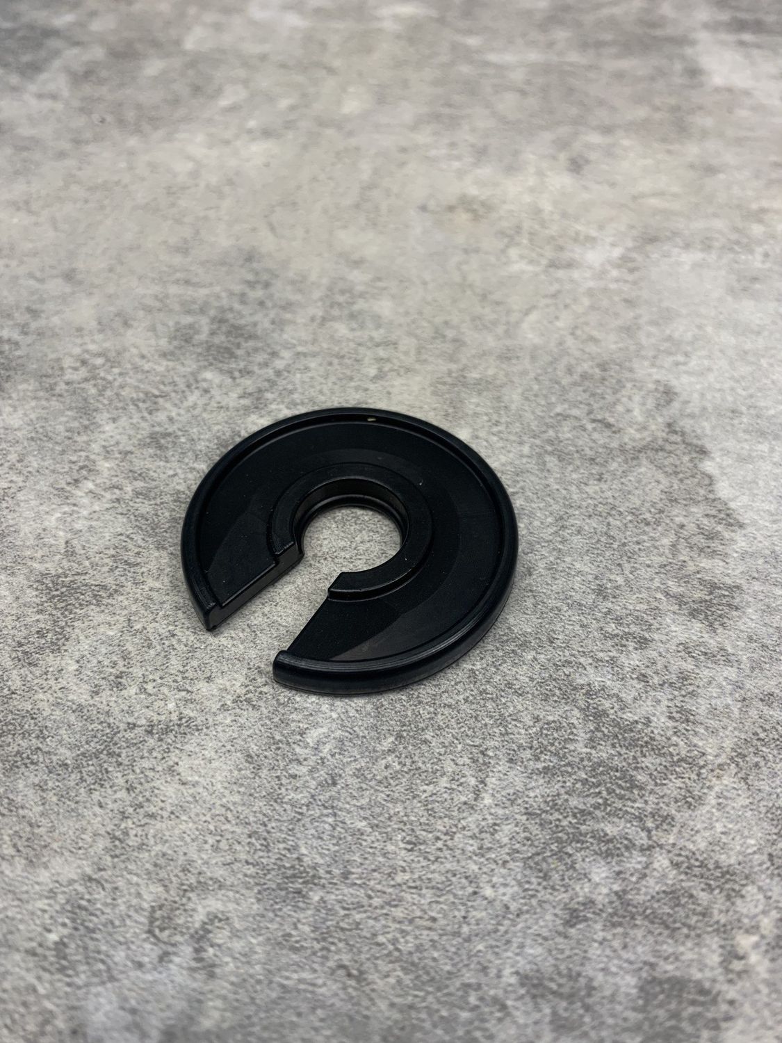 REE251-05 EDGE VOLUME SPACER SMALL