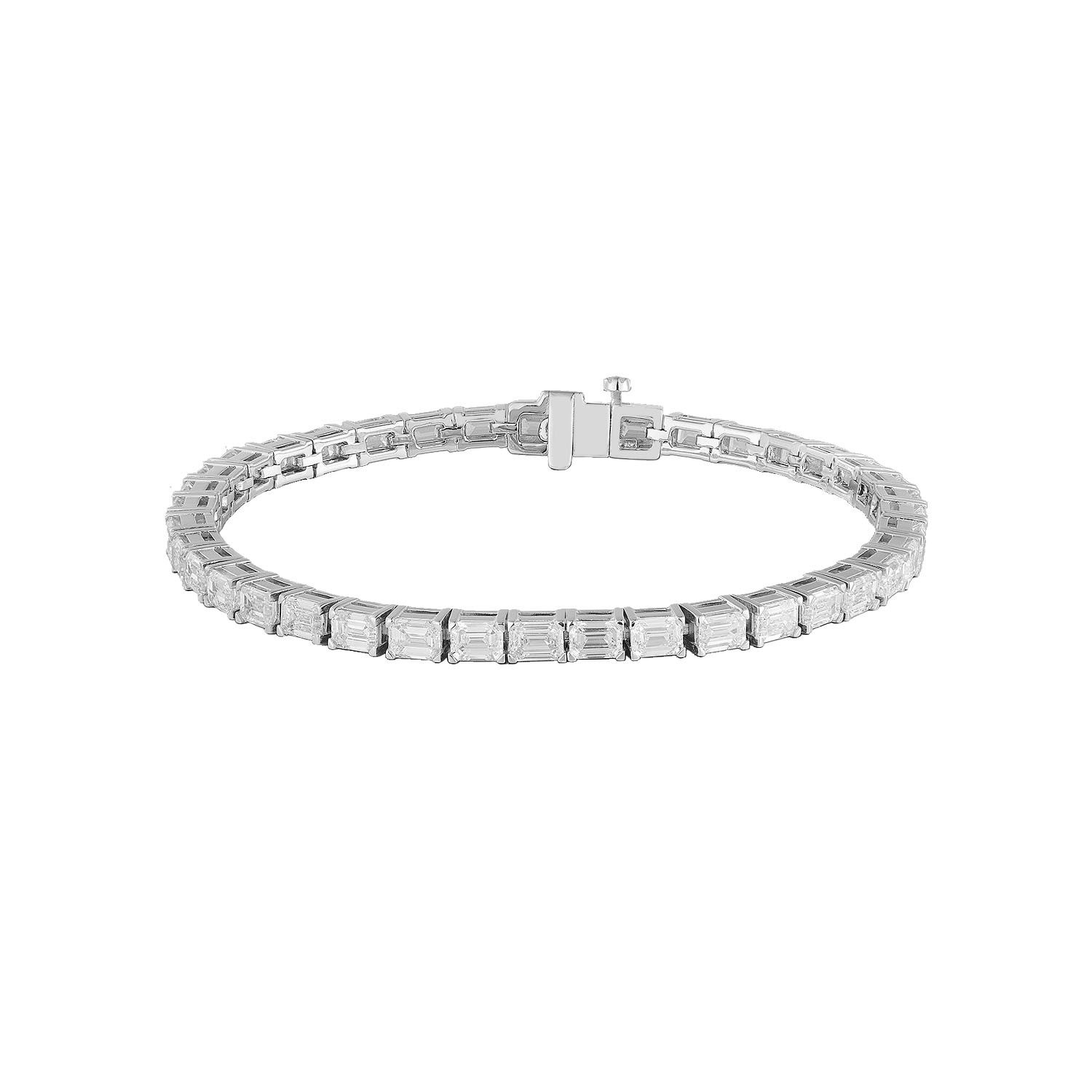 14K White Gold Emerald Cut Diamond Bangle MZ12020