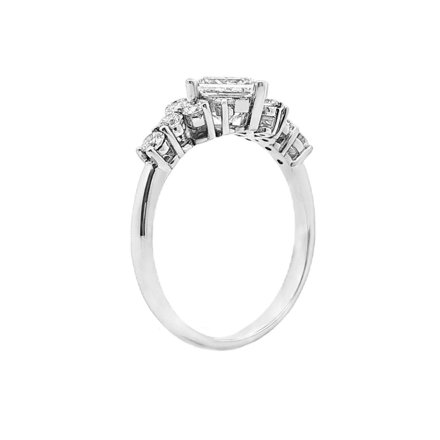 18K White Gold Princess-Cut Lab Grown Diamond Size 6.25# Engagement Ring LF0023 18K White Gold Princess-Cut Lab Grown Diamond Size 6.25# Engagement Ring LF0023