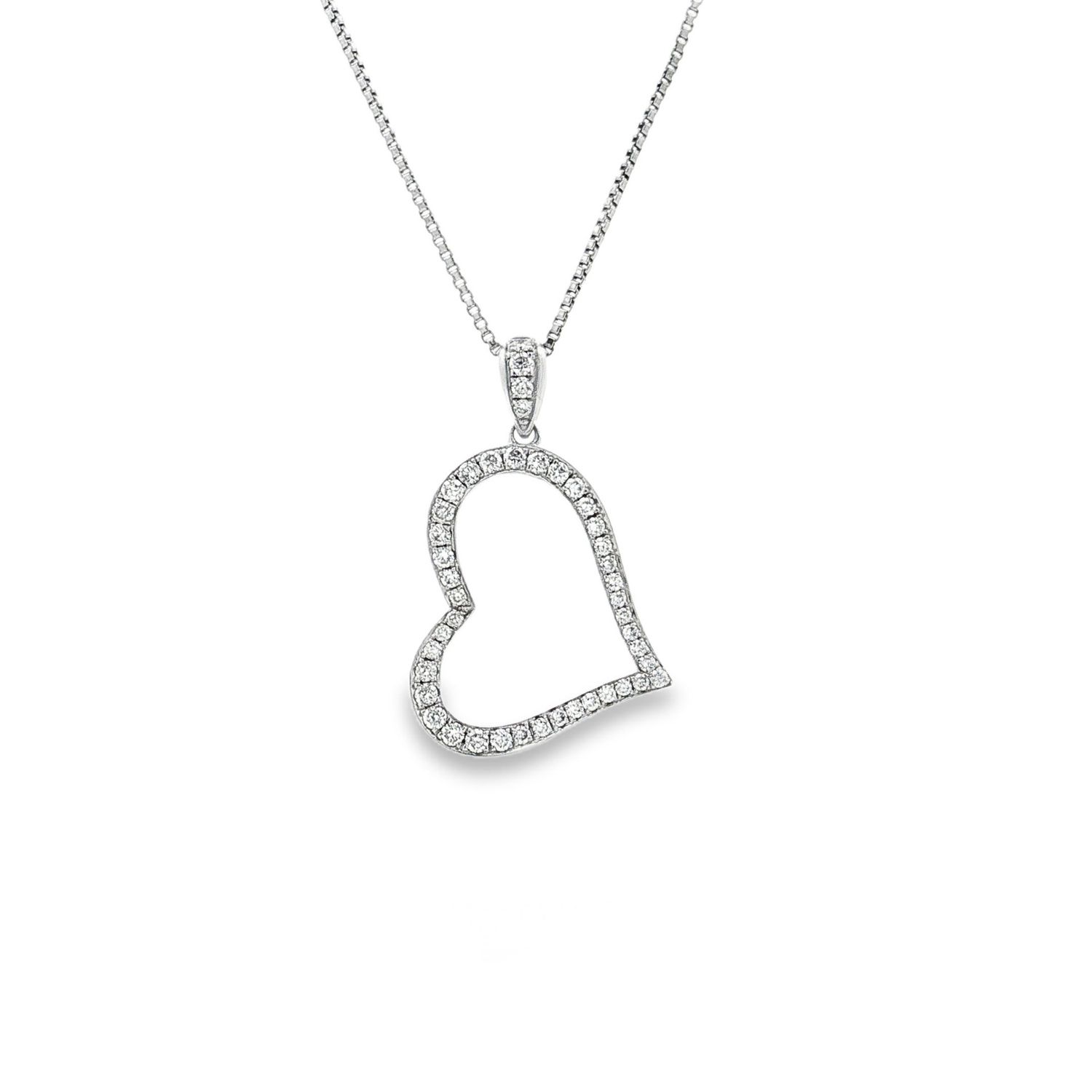 18K White Gold Natural Diamond Classic Heart-Shaped Pendant BJL0049
