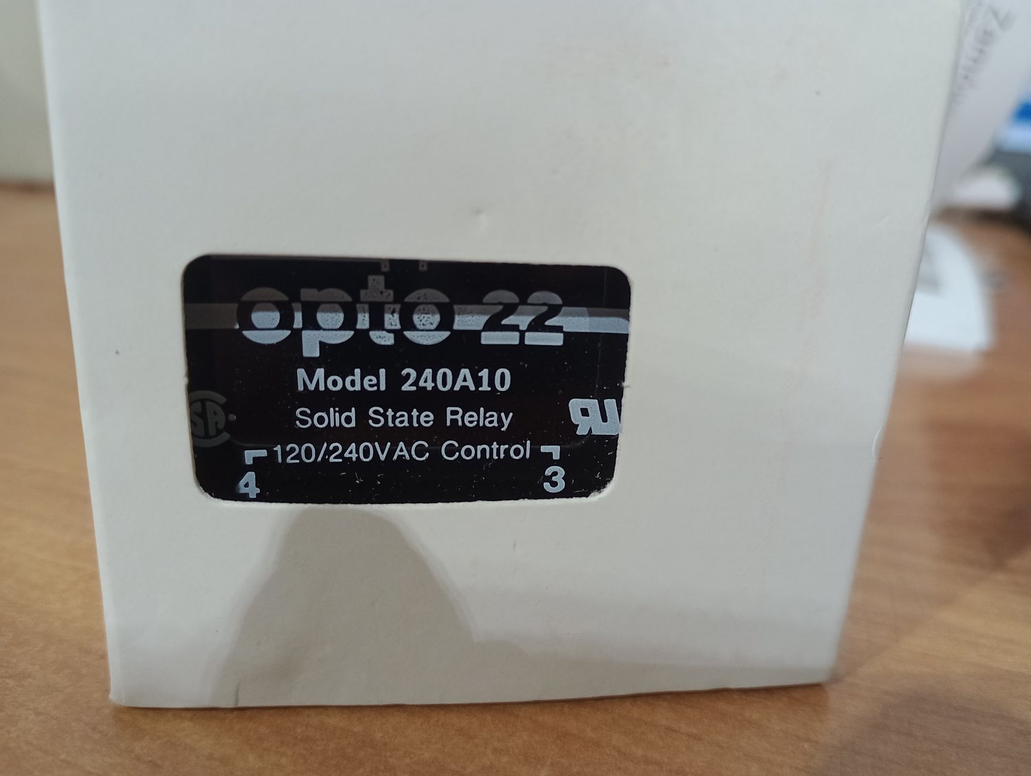 Opto 22 240A10 - przekaźnik półprzewodnikowy