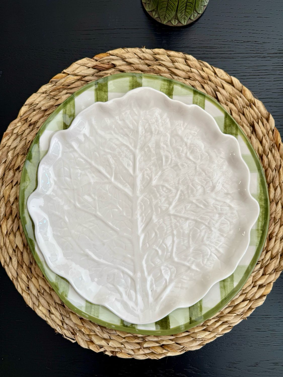 Cabbage Detailed Wonky Plates