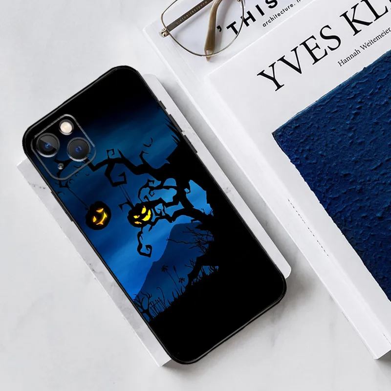 Frightening Halloween phone case