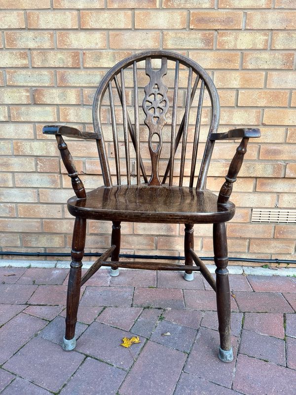 Pair of Windsor vintage Chairs