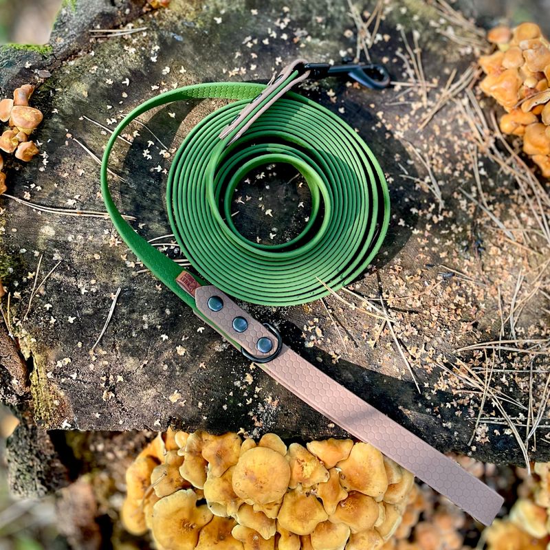 Smycz miejska dla większego psa - Oliwkowy