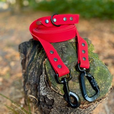 Smycz przepinana dla większego psa - Czerwony