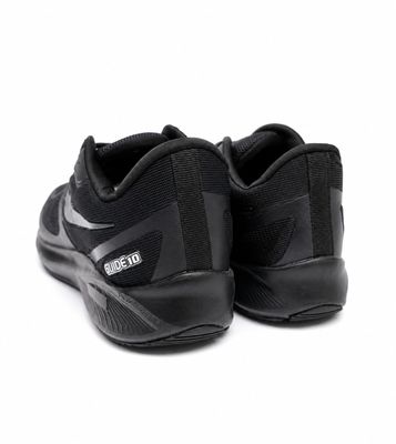 Guide10 Black Sport Shoe