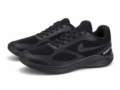 Guide10 Black Sport Shoe
