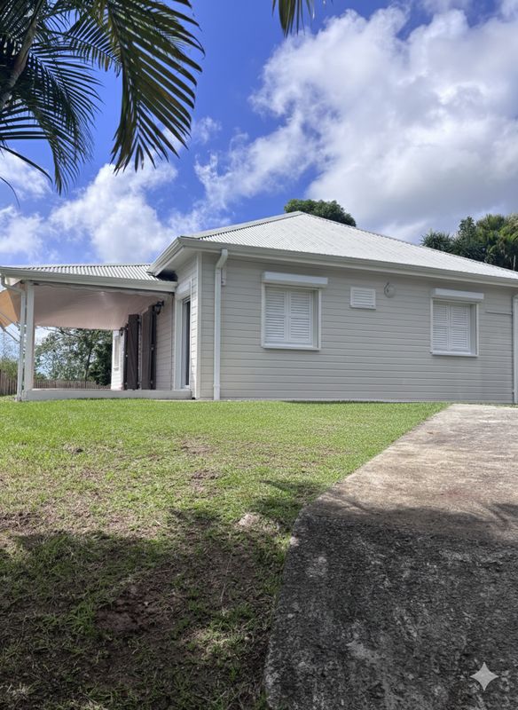 Villa F5 entièrement rénovée avec bungalow