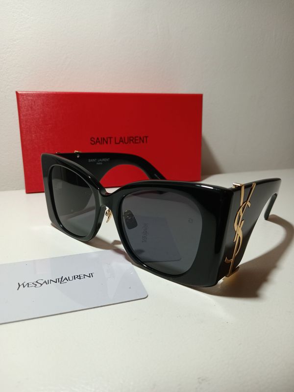YSL.