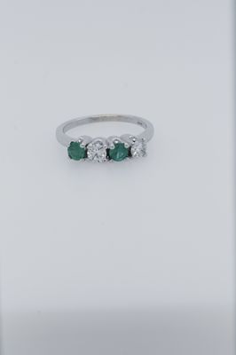 14KW 2.6g .35ctw Diamond .40ctw Emerald Stackable Band (size 5.25)