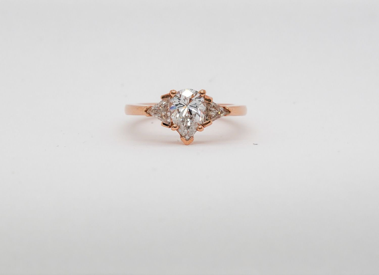 NETT- 14KR 3.22g 2.10ctw (1.21ctr) H/SI1 Pear Diamond Three Stone Engagement Ring (size 6)