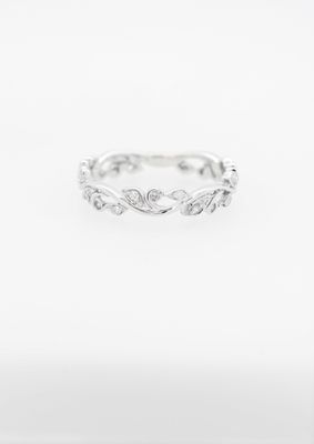 14KW 2.3g .20tw Diamond Vine Stackable Band (size 7)