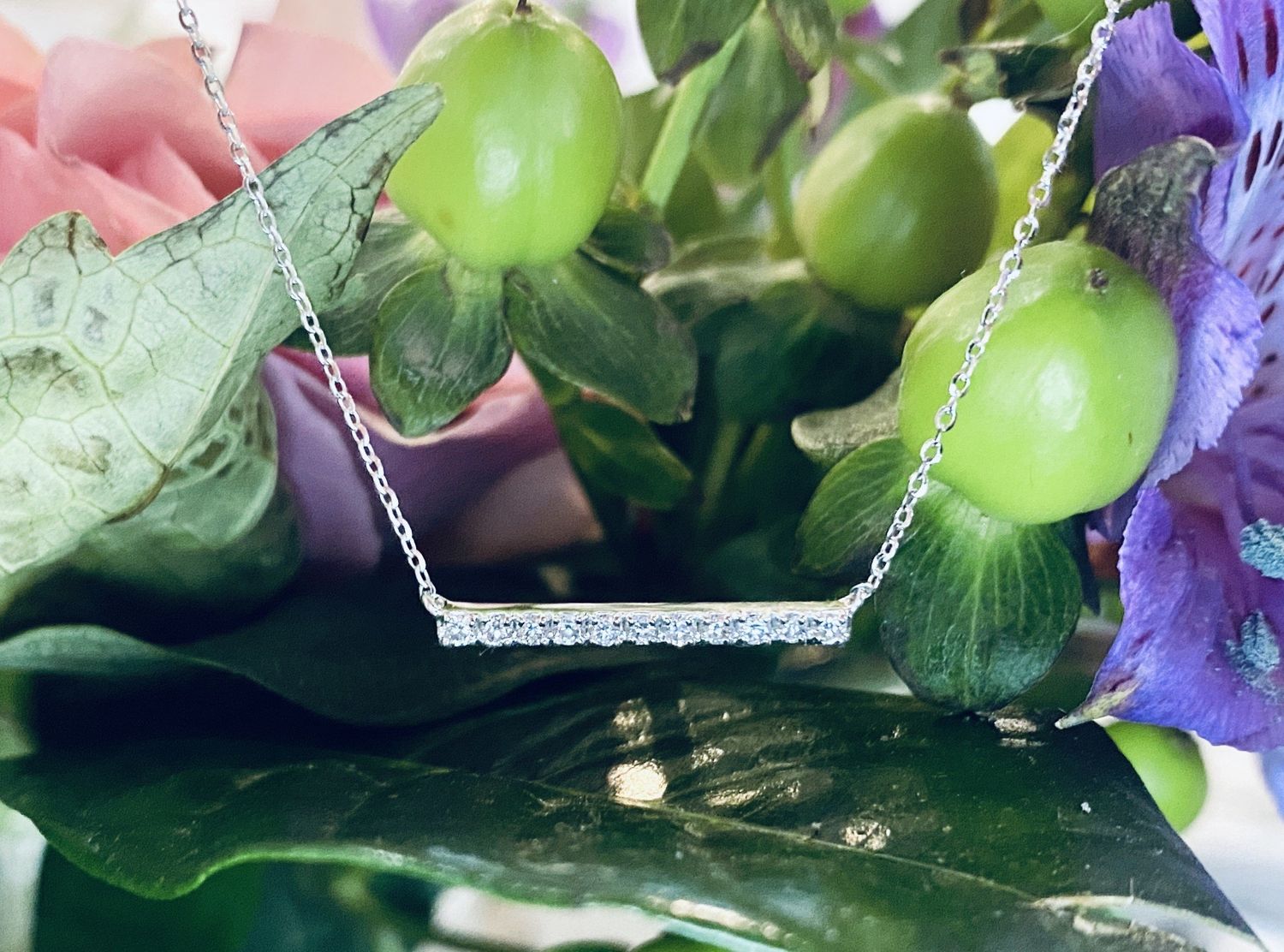 AAI-14KW 1.73g D-.20TW Bar Necklace