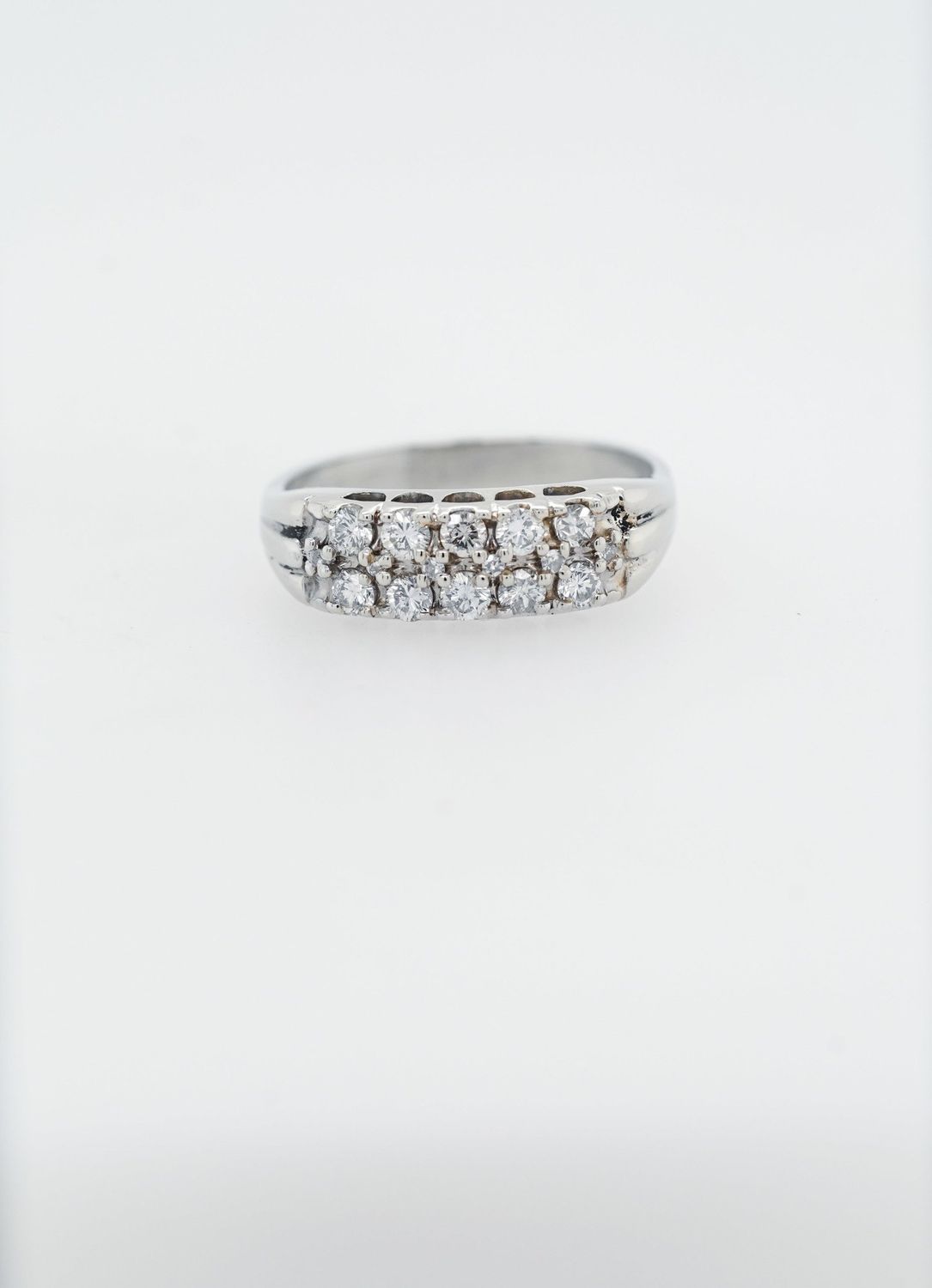 ATT-14KW 3.5g .33ctw Double Row Diamond Band (size 7.25)