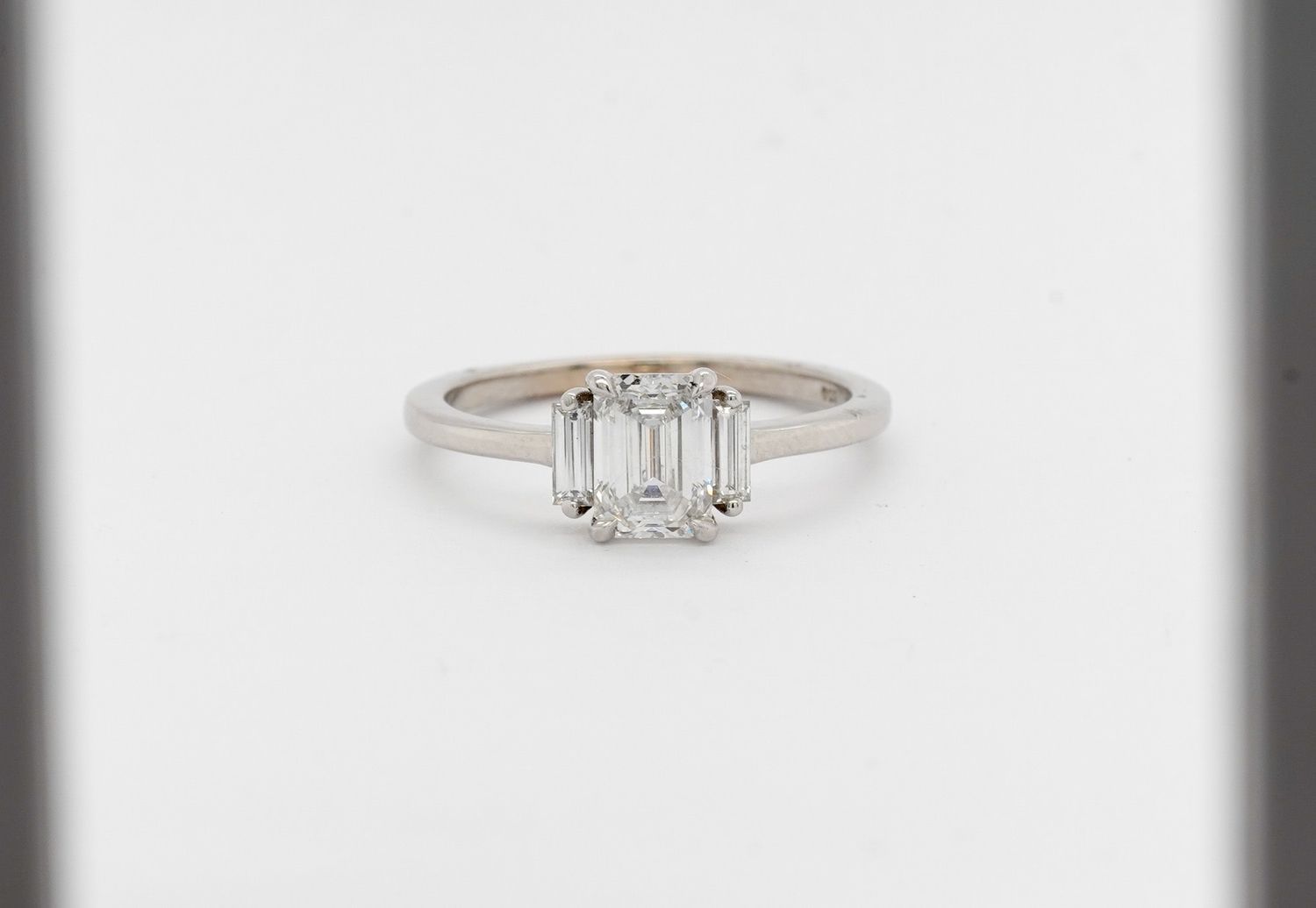 AAET-14KW 2.36g 1.20ctw (0.90ctr) D/VVS2 Emerald Cut Diamond Engagement Ring (size 5.5)