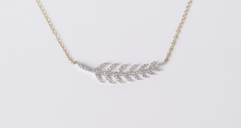 DVB- 14KY/W 2.1g .20ctw Diamond Feather Pendant (16-18&quot;)
