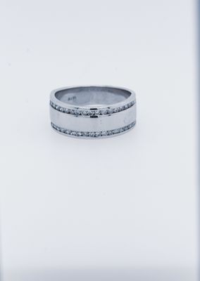 NBE-14KW 5.5g .50ctw Diamond Fashion Wedding Band (size 6.75)