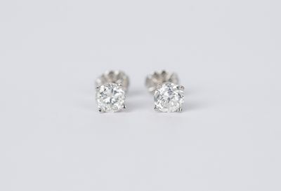 VDTT-14KW 1.25ctw I-J/SI1-SI2 Round Diamond Stud Earrings