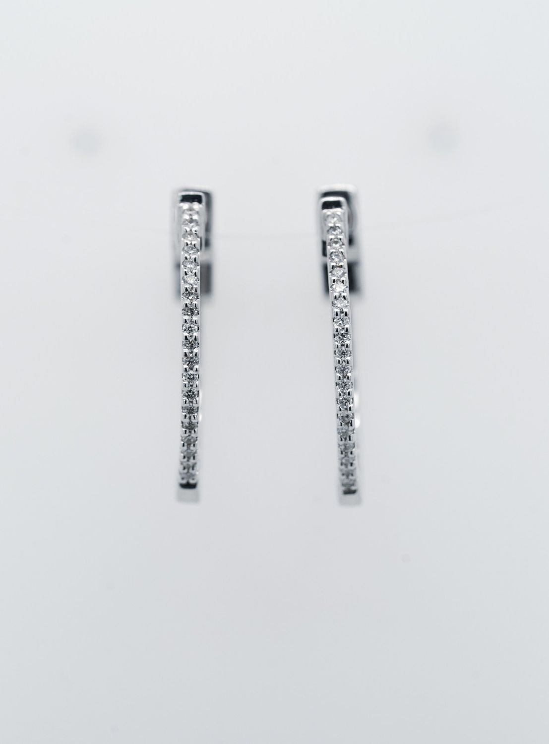 ALL-14KW 3.6g .15ctw Diamond Hoop Earrings