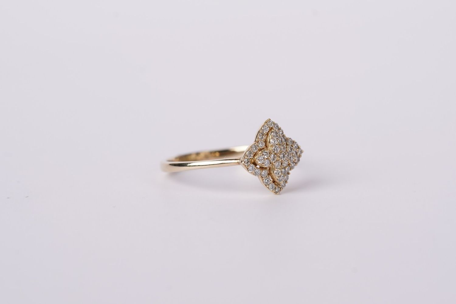 ANI-14KY 2.2g .28ctw Diamond Geometric Fashion Ring (size 6.5)