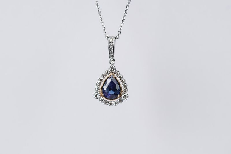 ILT- 14KWY 3.53g .32ctw Diamond 1.55ct Blue Sapphire Halo Necklace 18-20&quot;