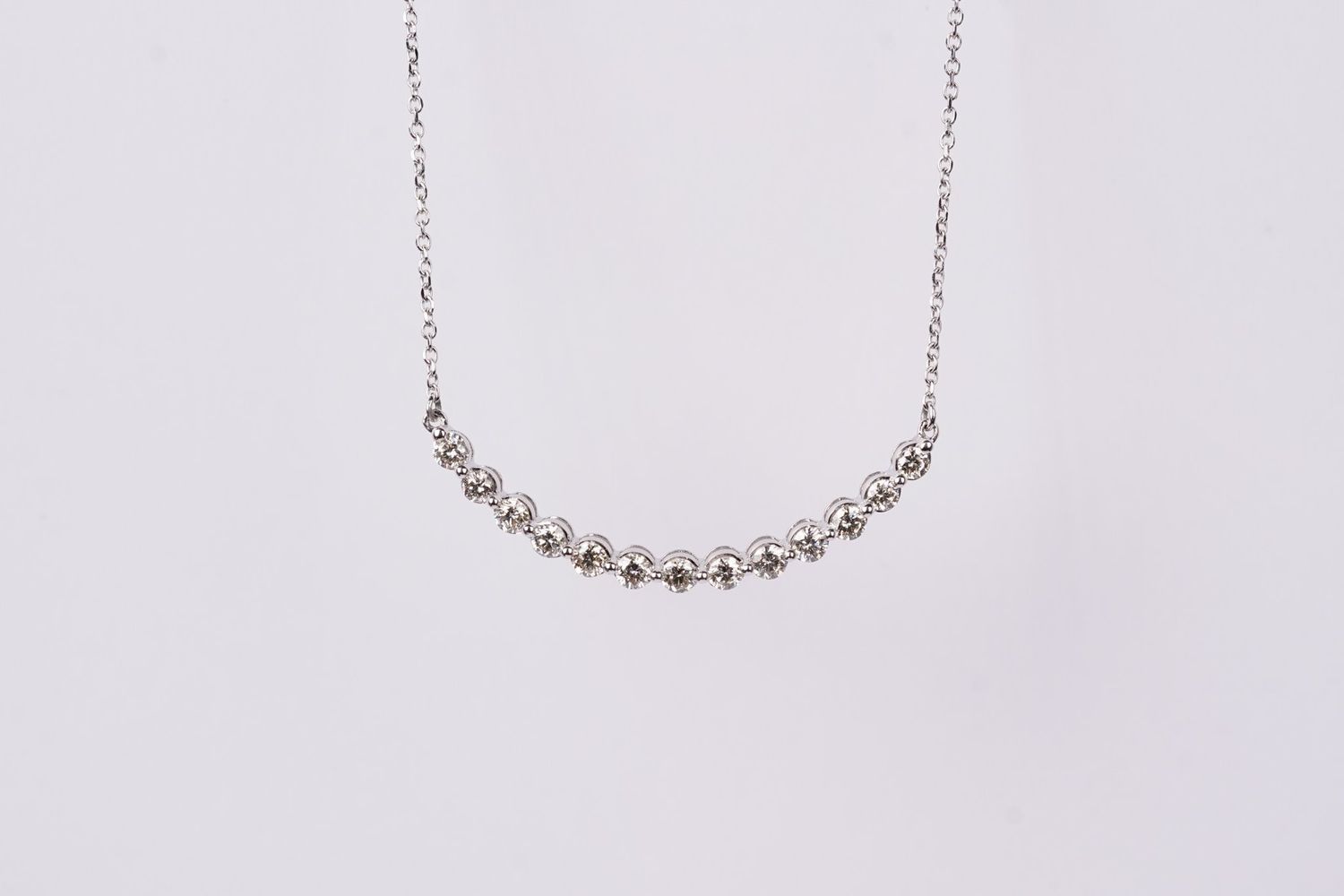 NET- 14KW 2.21g .50ctw Curved Diamond Bar Necklace 18&quot;