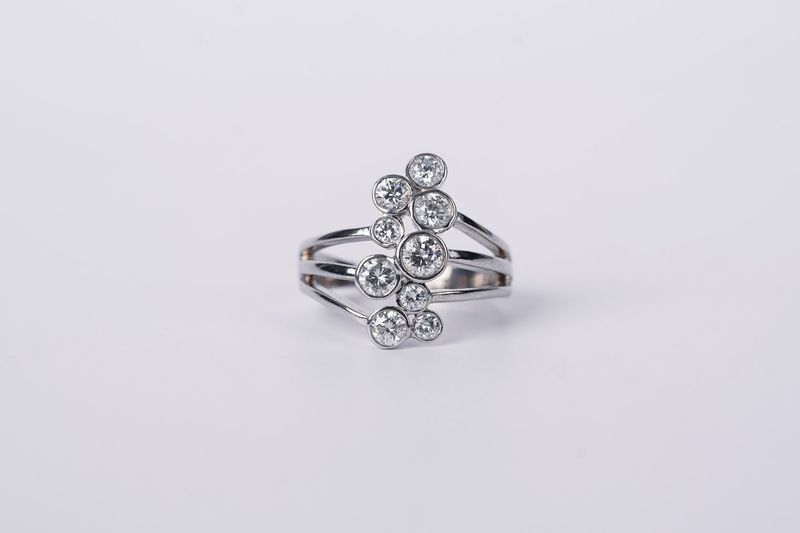 BDVX-14KW 6.4g 1.00ctw Diamond Bezel Fashion Ring (size 7)