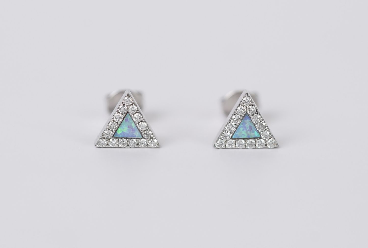 ALT- 14KW 1.51g .24ctw Diamond .34ctw Opal Halo Stud Earrings
