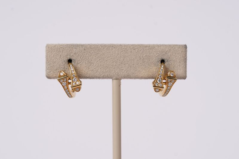 VBE-18KY 4.7g .25ctw Diamond Designer Hoop Earrings
