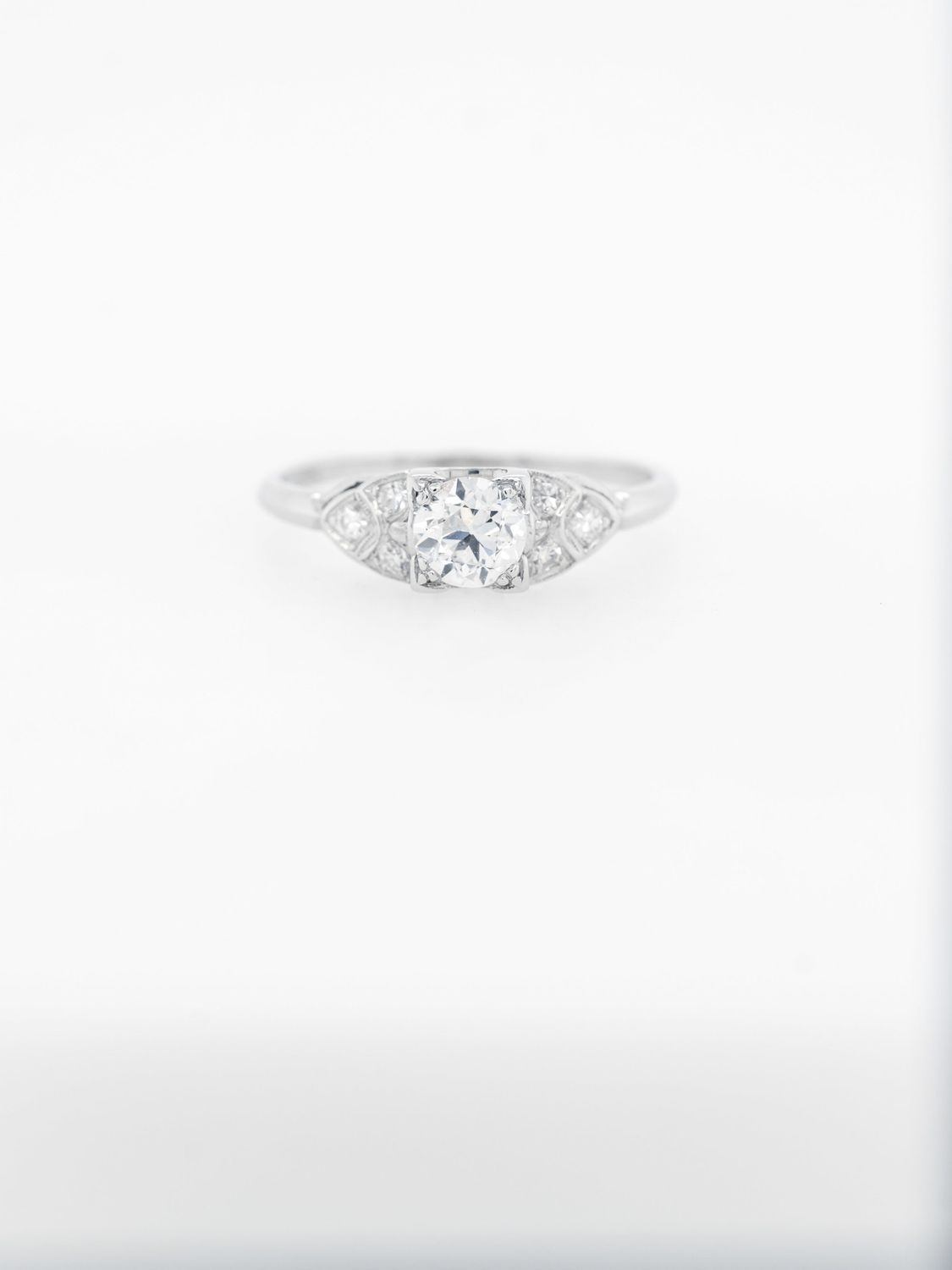 BDVX-Platinum 3.1g .57ctw (0.49ctr) G/VS1 European Cut Diamond Antique Ring (size 6.5)
