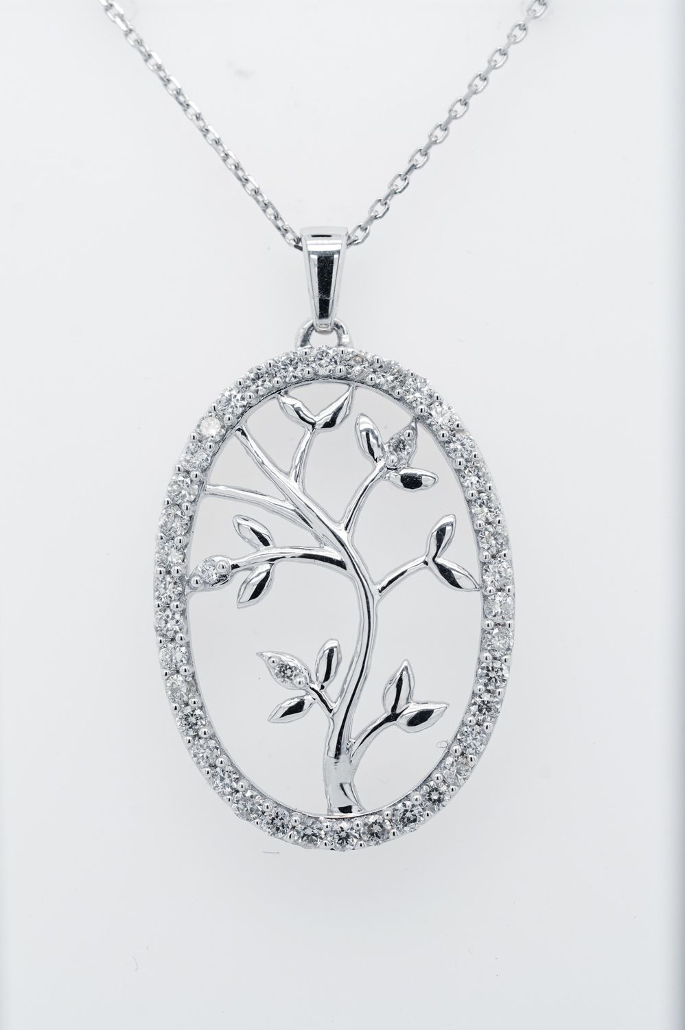RIDX-14KW 6.1g 1.00ctw  Diamond Tree of Life Pendant16-18&quot;