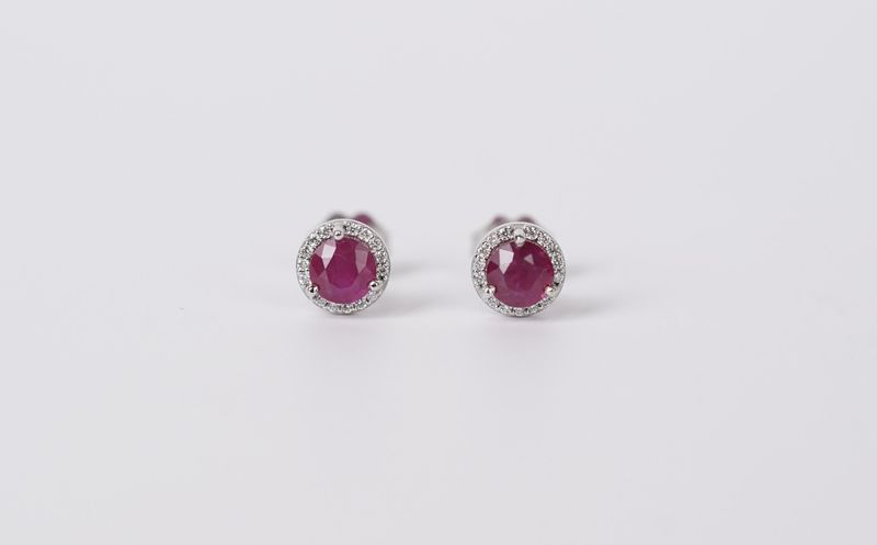 IAT- 14KW 1.57g .20ctw Diamond 1.25ctw Ruby Halo Stud Earrings