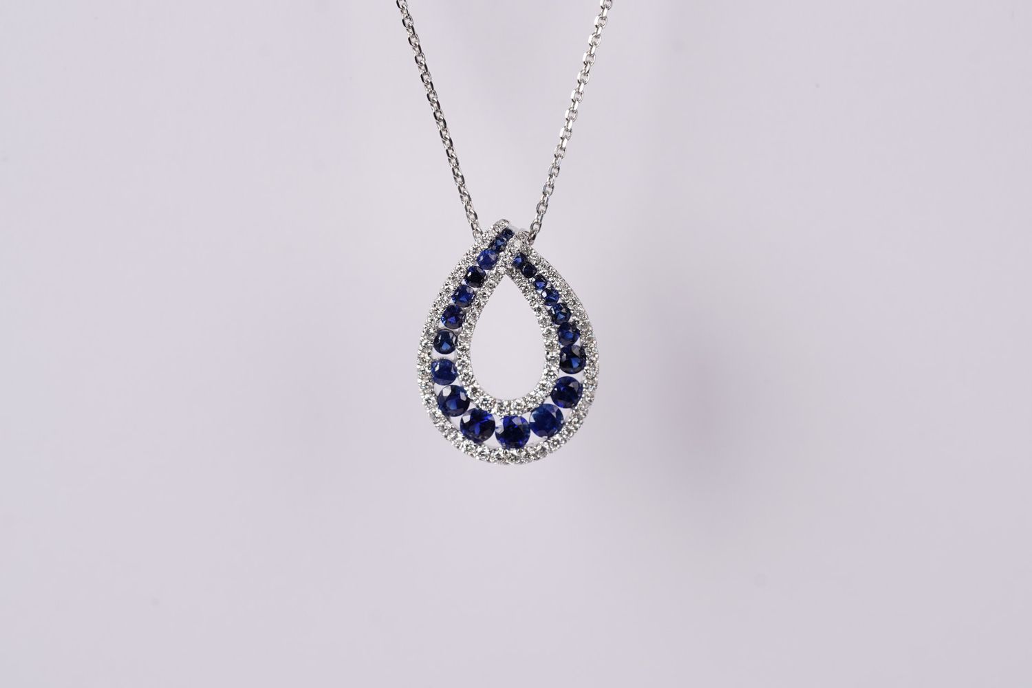 VTVD 14/18KW 1.57ctw Sapphire &amp; Diamond Fashion Pendant 16-18&quot;