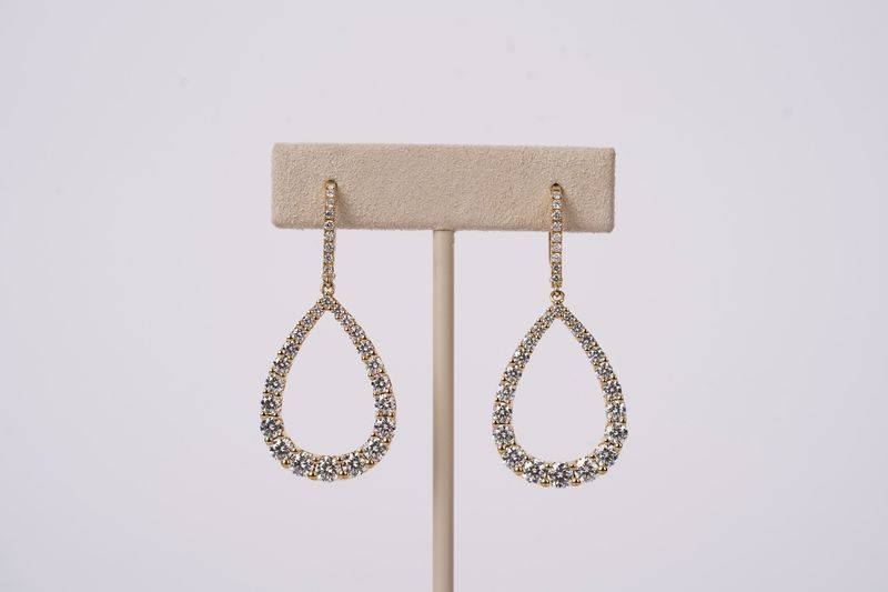 NBTT- 18KY 6.11g 3.51ctw Pear Shape Diamond Drop Earrings